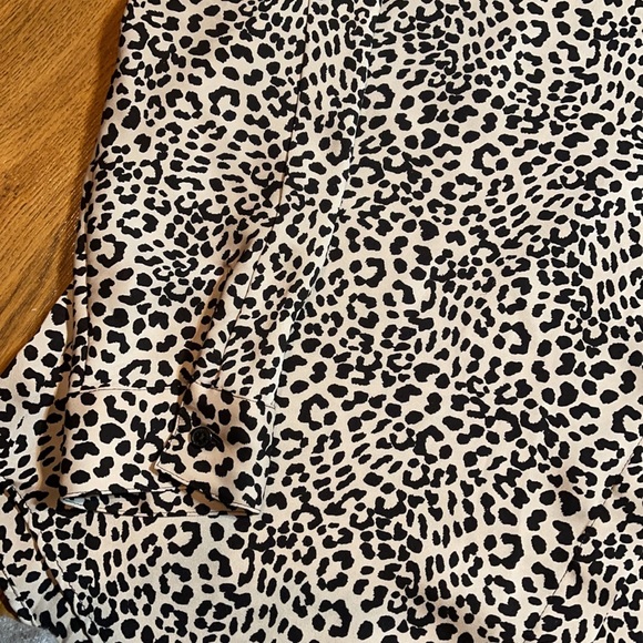 Express button up leopard print portofino shirt - Picture 3 of 5